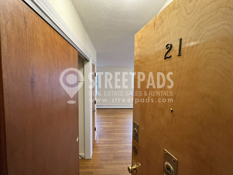 180 North Beacon St, Brighton