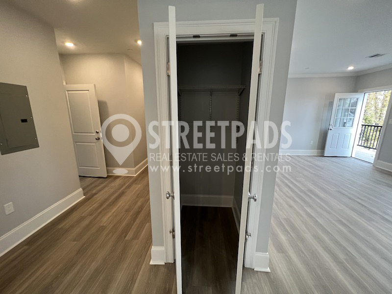 100 Brooks St, Brighton