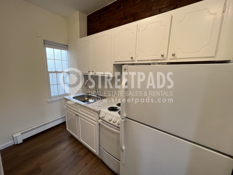 58 Huntington Ave, Jamaica Plain