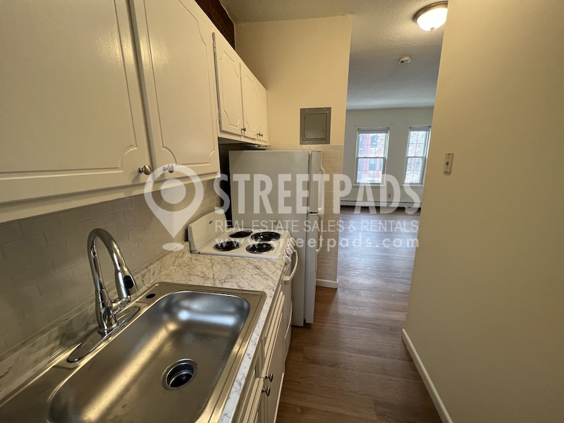 58 Huntington Ave, Jamaica Plain