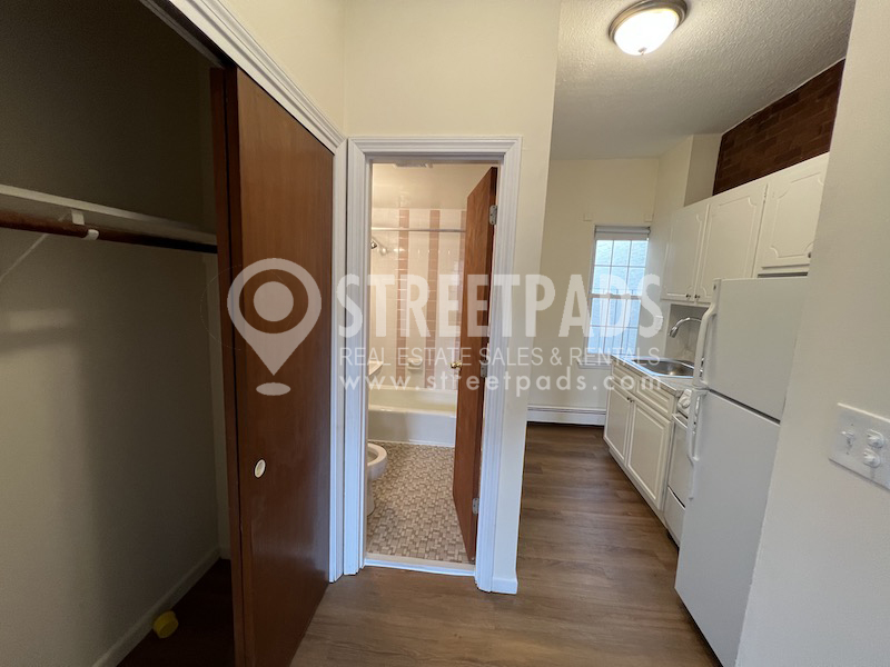 58 Huntington Ave, Jamaica Plain