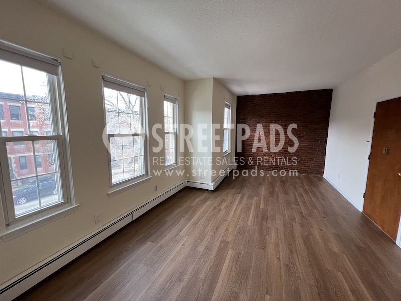 58 Huntington Ave, Jamaica Plain