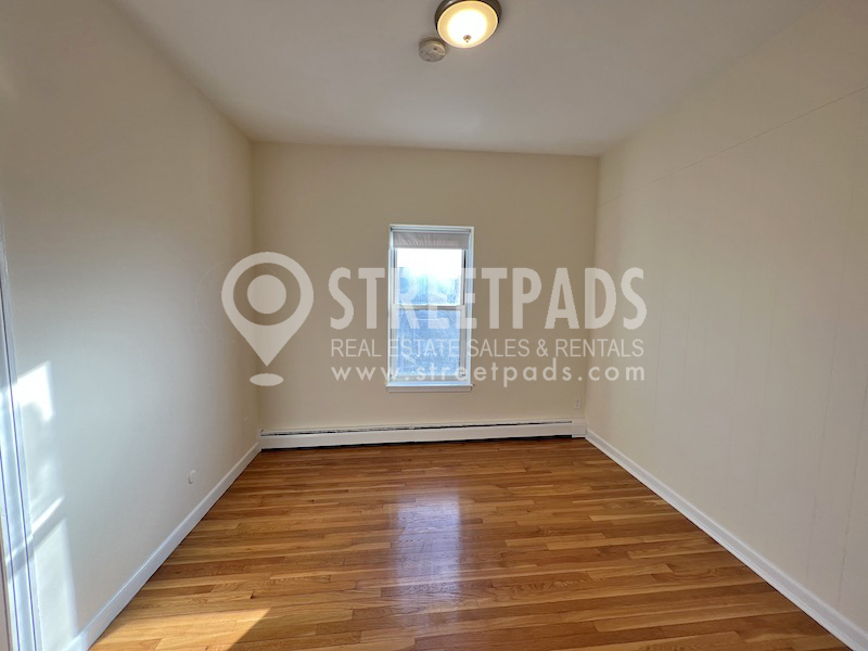 168 North Beacon St, Brighton