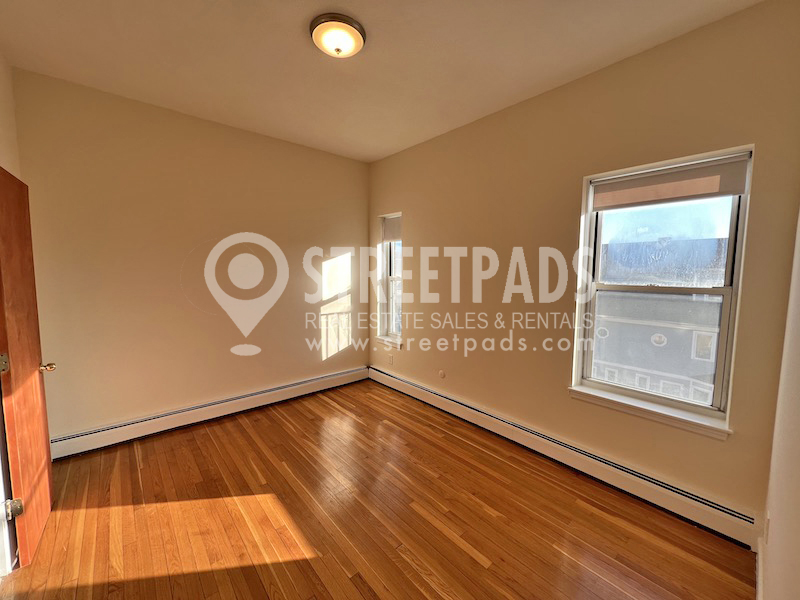 168 North Beacon St, Brighton