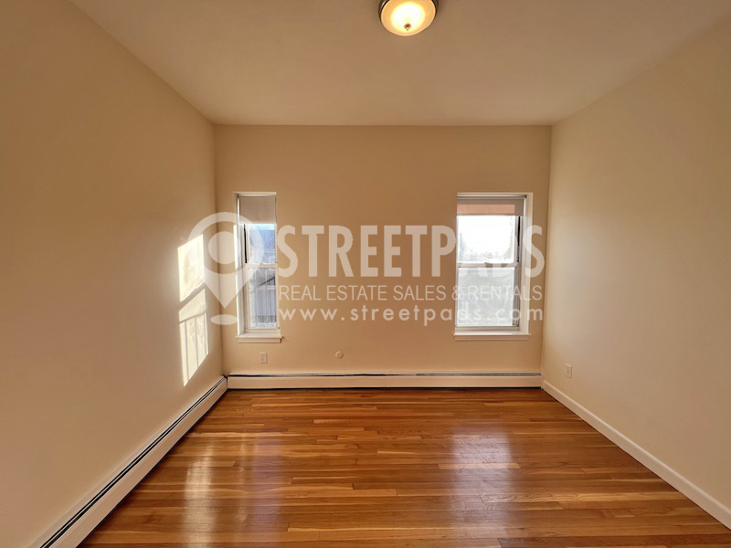 168 North Beacon St, Brighton