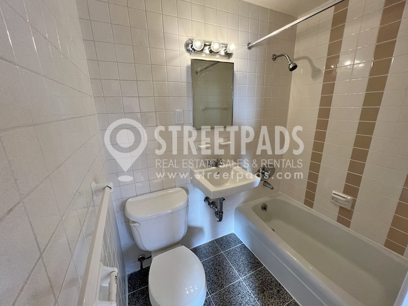 168 North Beacon St, Brighton