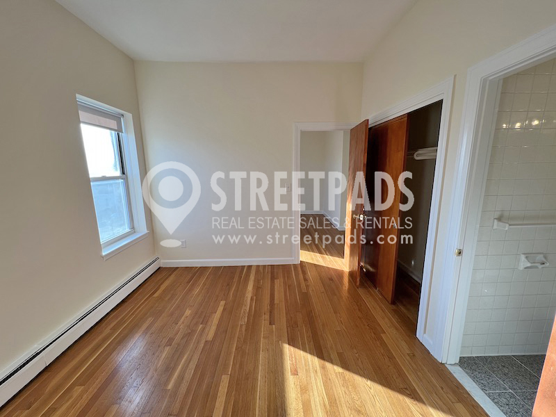 168 North Beacon St, Brighton