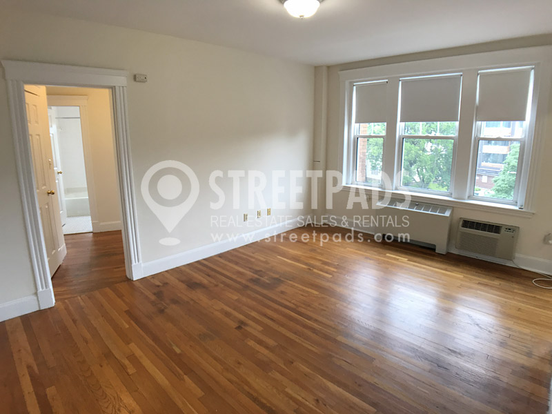 Photos of apartment on Brattle St.,Cambridge MA 02138