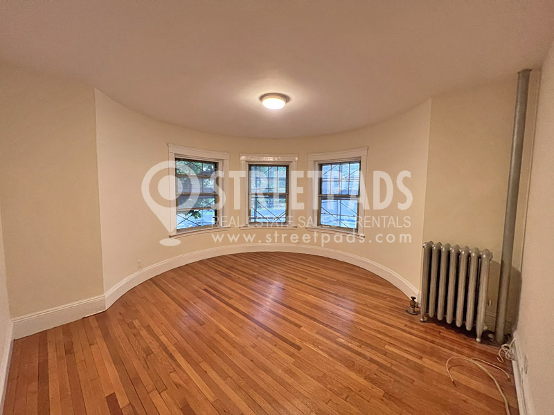 1315 Commonwealth Ave, Allston