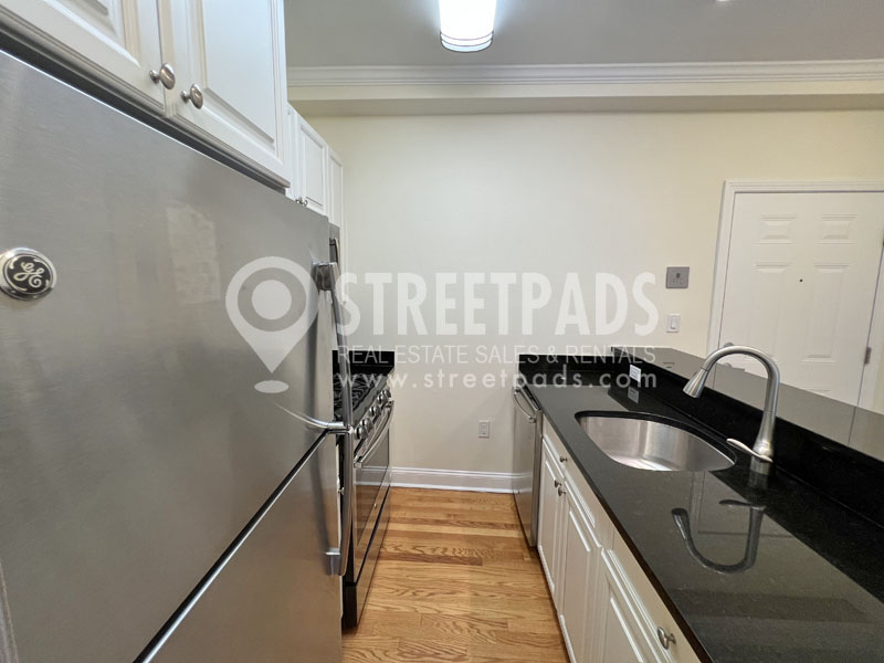 1 Langdon Sq, Neighborhood Nine