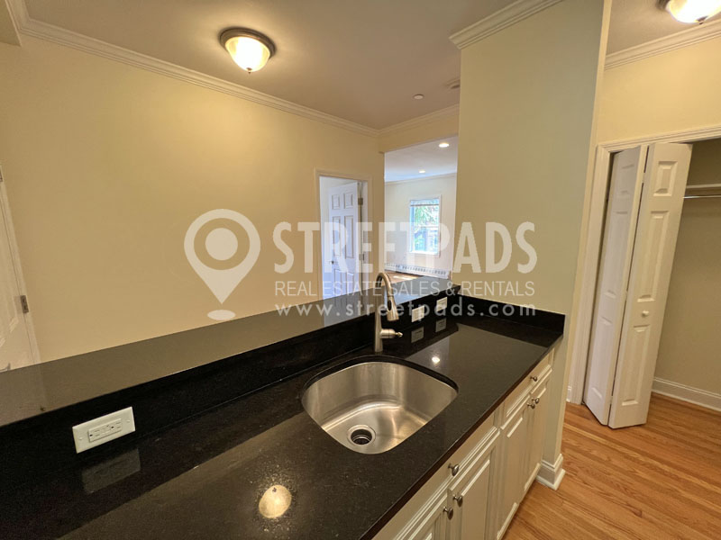 1 Langdon Sq, Neighborhood Nine