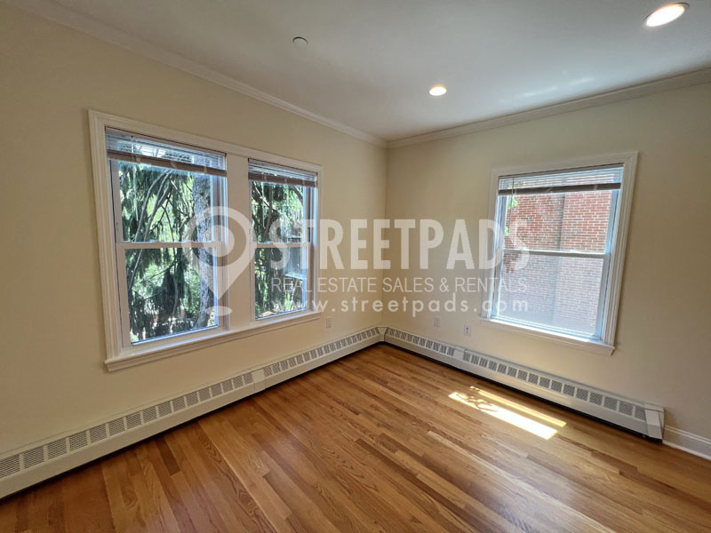 1 Langdon Sq, Neighborhood Nine