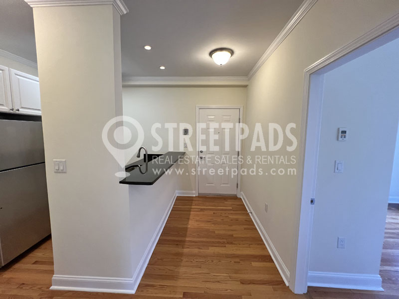 1 Langdon Sq, Neighborhood Nine