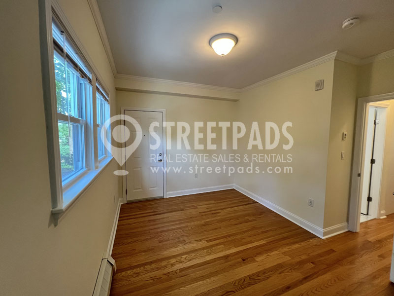 1 Langdon Sq, Neighborhood Nine