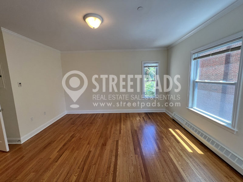 1 Langdon Sq, Neighborhood Nine