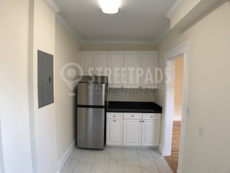 Photos of apartment on Chauncy St.,Cambridge MA 02387