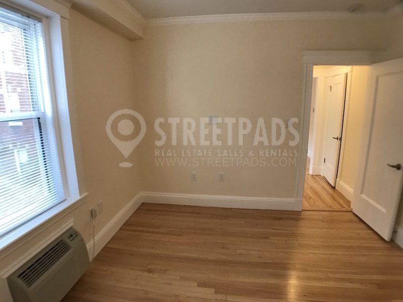 Photos of apartment on Chauncy St.,Cambridge MA 02387