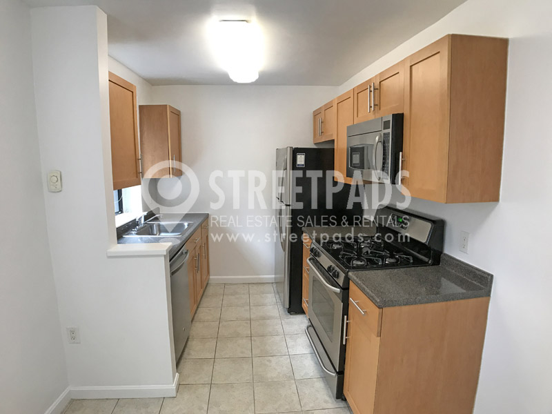 60 Brattle St, Harvard Square