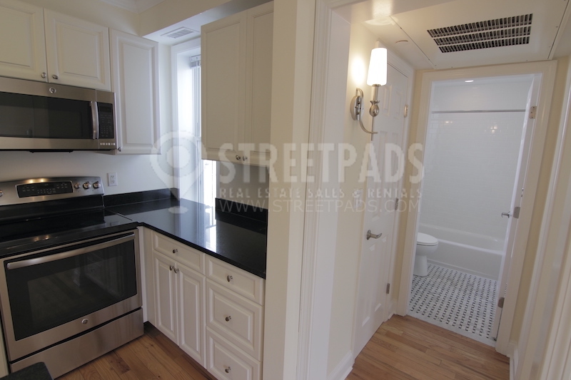 Photos of apartment on Chauncy St.,Cambridge MA 