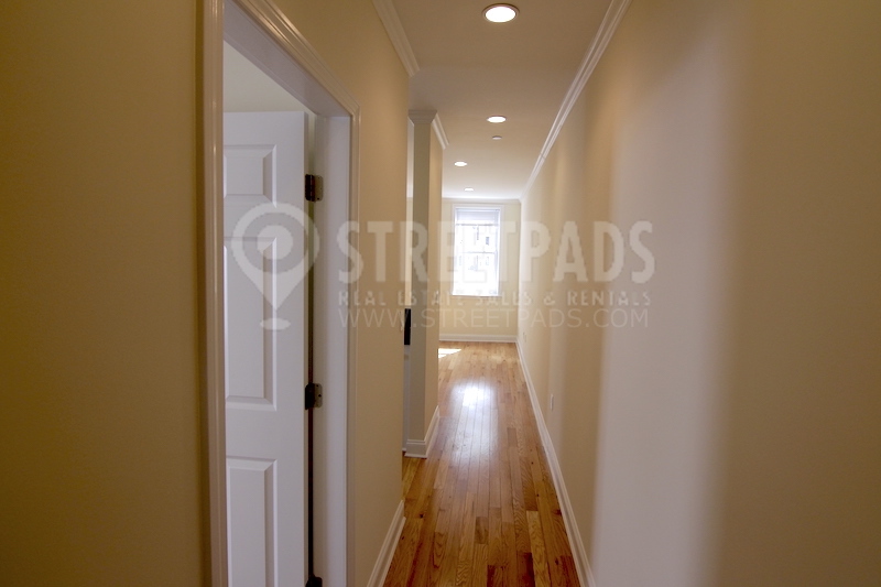 Photos of apartment on Chauncy St.,Cambridge MA 