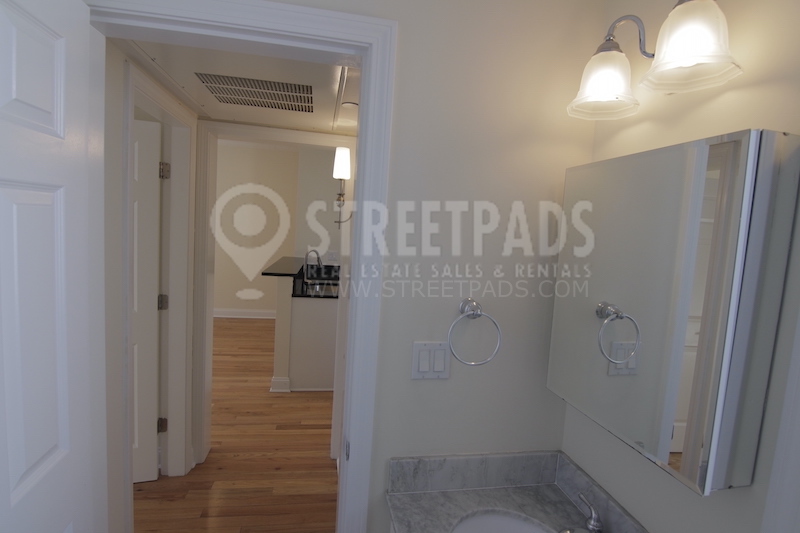 Photos of apartment on Chauncy St.,Cambridge MA 02138