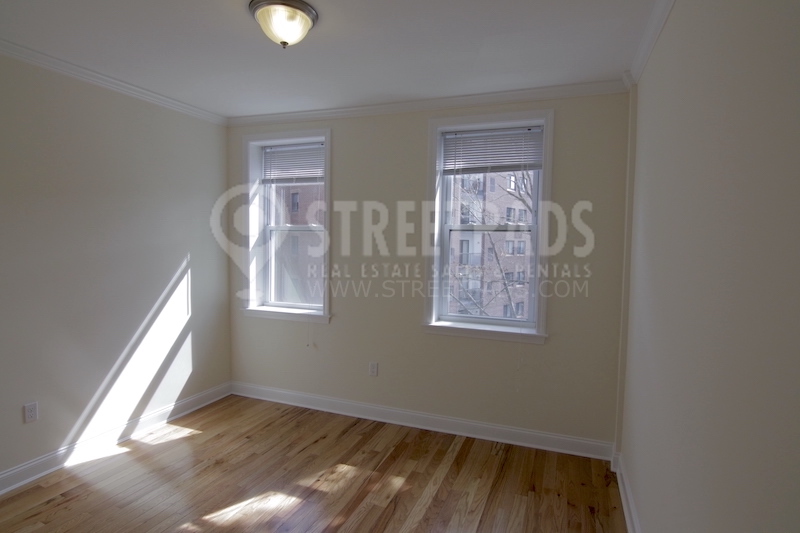 Photos of apartment on Chauncy St.,Cambridge MA 02138