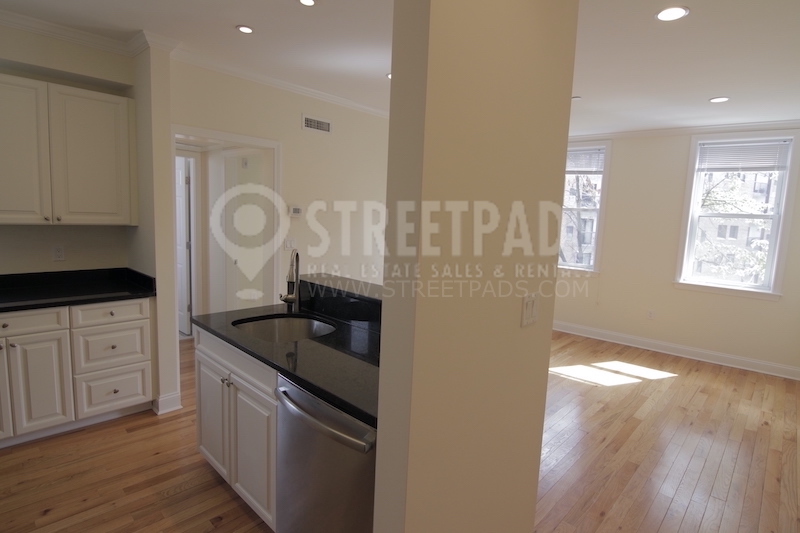 Photos of apartment on Chauncy St.,Cambridge MA 02138