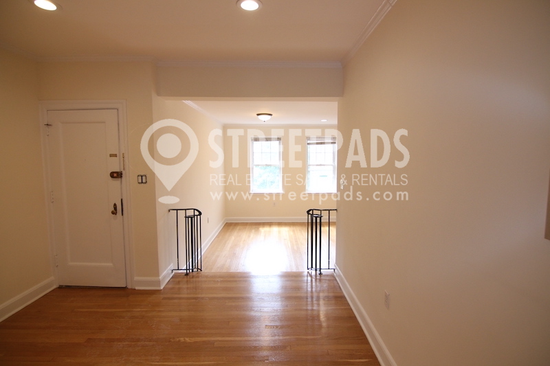 39 Auburn St, Coolidge Corner