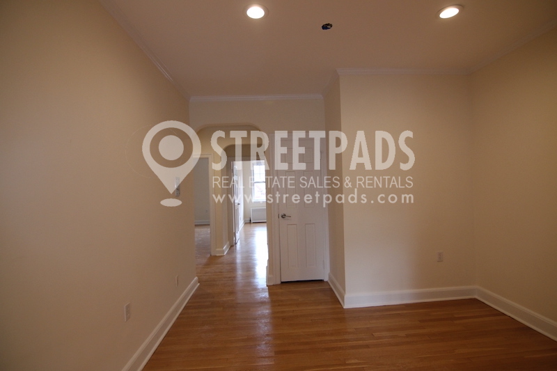 39 Auburn St, Coolidge Corner