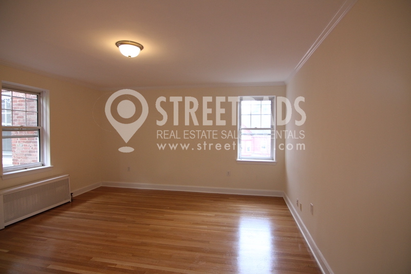 39 Auburn St, Coolidge Corner