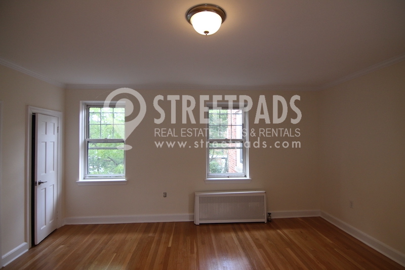 39 Auburn St, Coolidge Corner