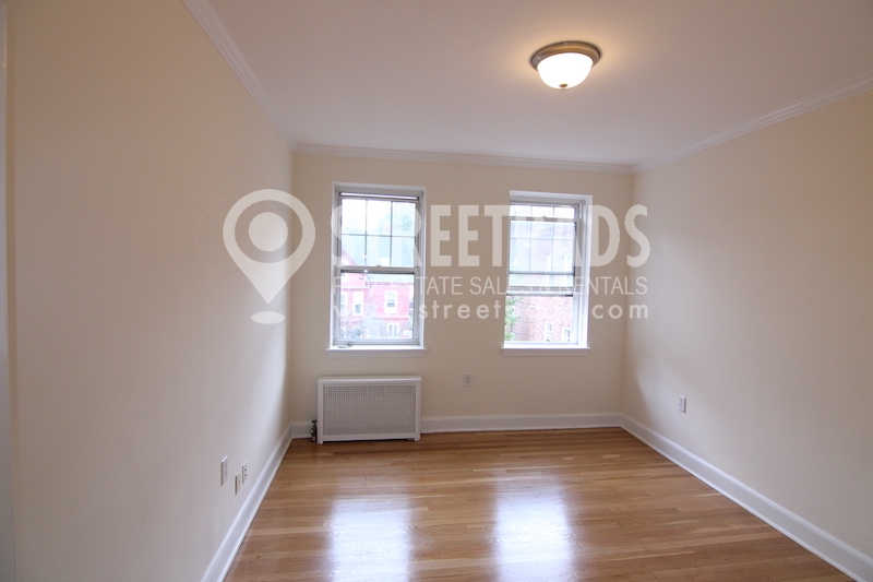 39 Auburn St, Coolidge Corner