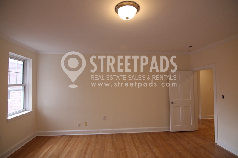 39 Auburn St, Coolidge Corner