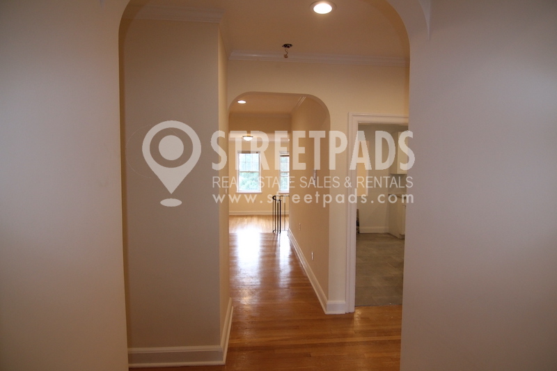 39 Auburn St, Coolidge Corner