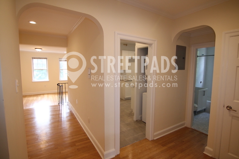 39 Auburn St, Coolidge Corner