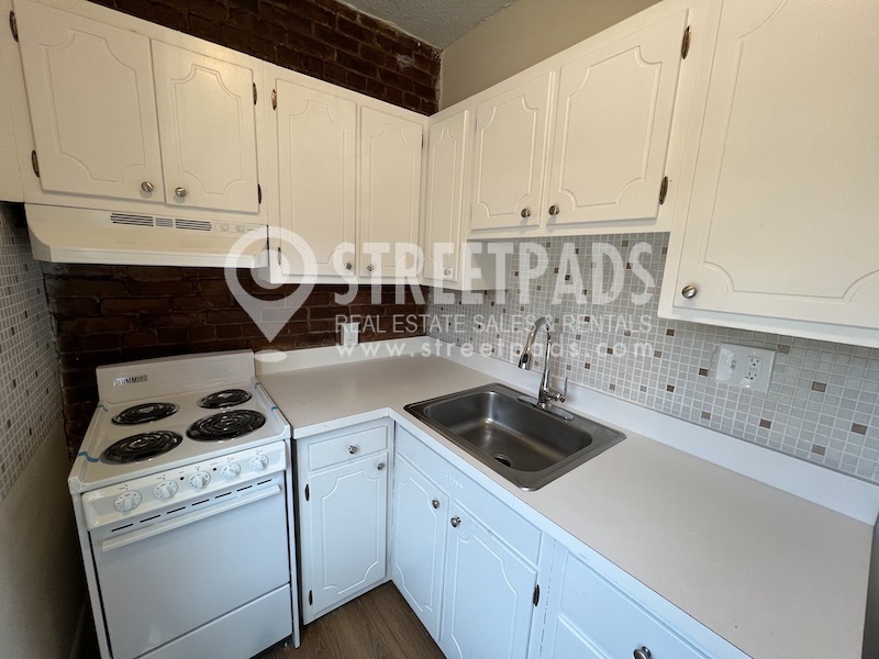 50 Huntington Ave, Jamaica Plain