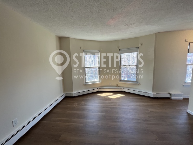 50 Huntington Ave, Jamaica Plain