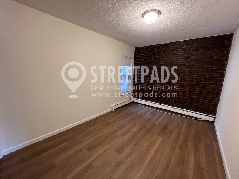 50 Huntington Ave, Jamaica Plain