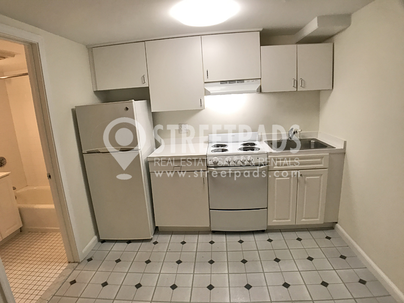 Photos of apartment on Beacon St.,Brookline MA 02446