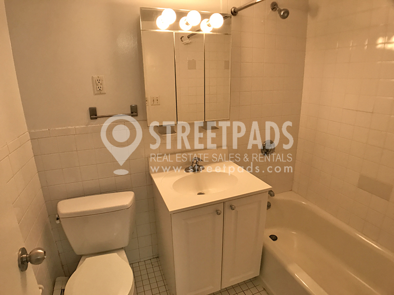 Photos of apartment on Beacon St.,Brookline MA 02446