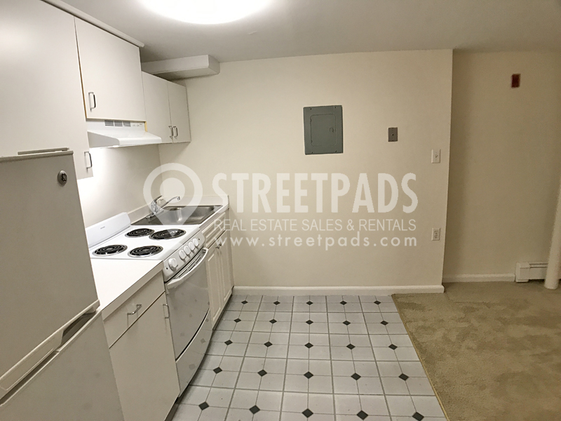 Photos of apartment on Beacon St.,Brookline MA 02446