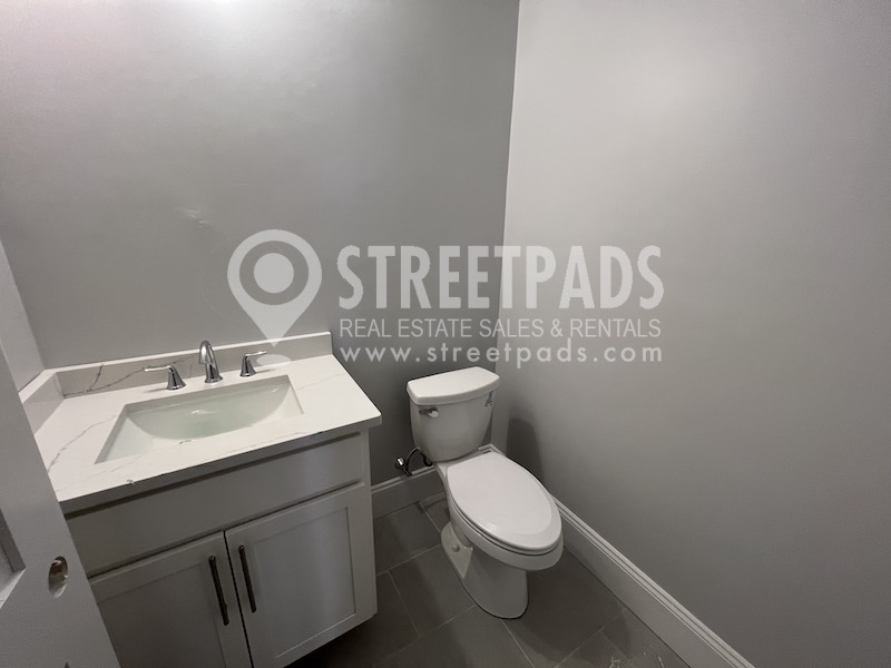 2 Oakland St, Brighton