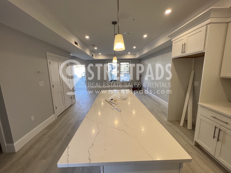 2 Oakland St, Brighton