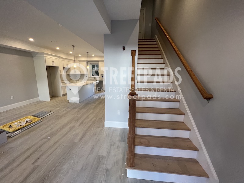 2 Oakland St, Brighton