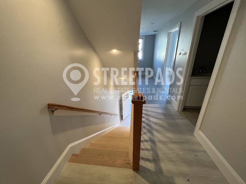 2 Oakland St, Brighton