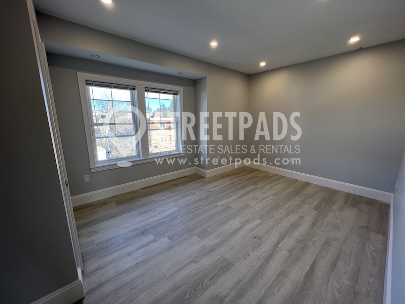 2 Oakland St, Brighton