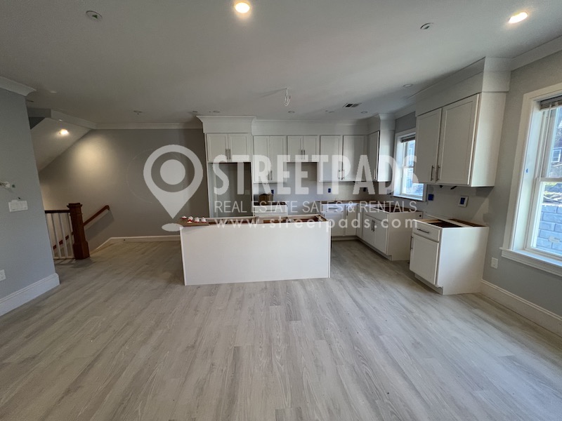 2 Oakland St, Brighton