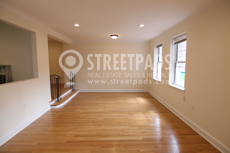 Pictures of  property for rent on Auburn St., Brookline, MA 02446
