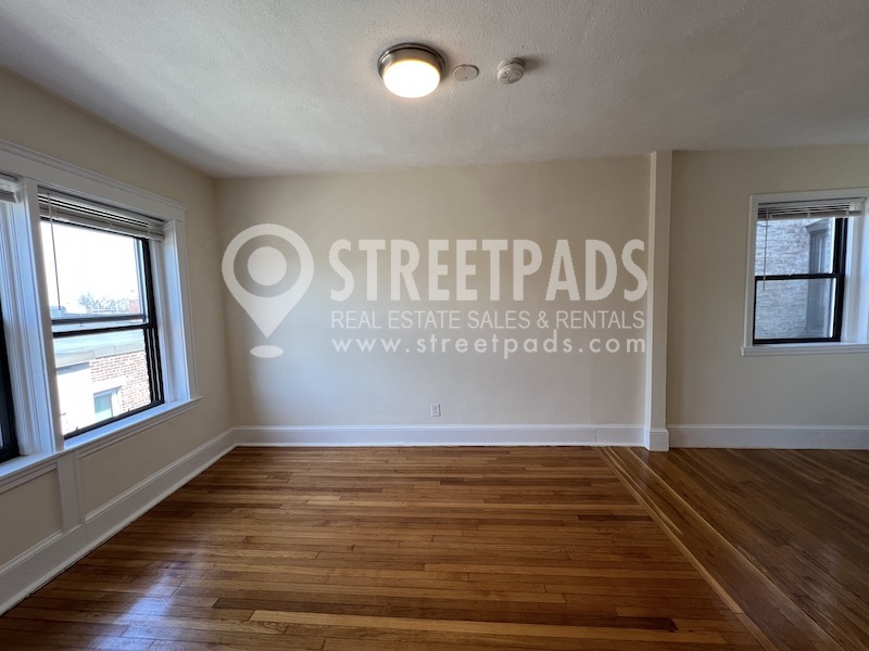 Photos of apartment on Commonwealth Ave.,Boston MA 02134