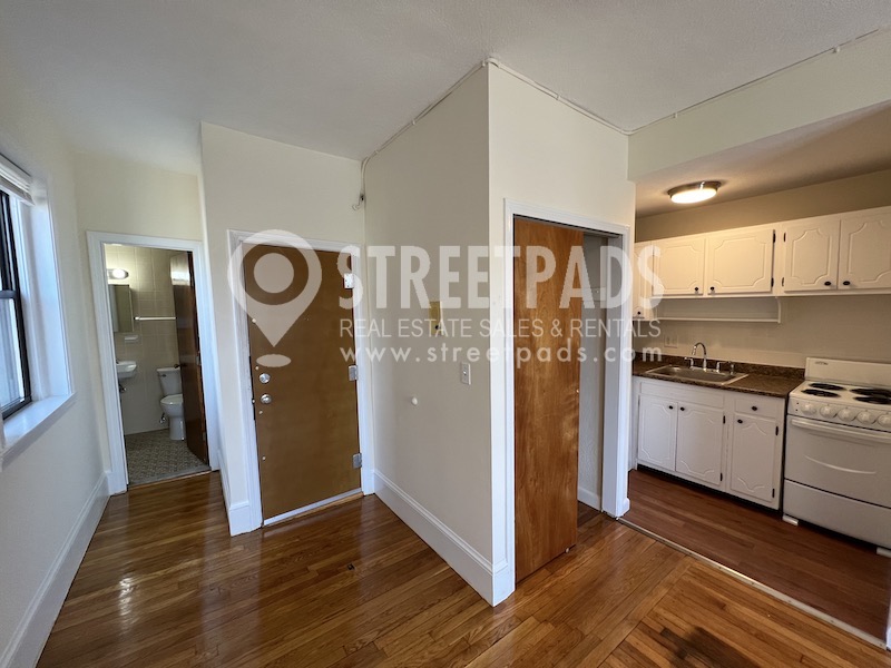 Photos of apartment on Commonwealth Ave.,Boston MA 02134